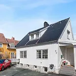 Leilighet I Bakklandet Med Parkering Og Hage